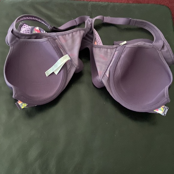 Victoria's Secret SPORT VSX Zip Front double closure Sports Bra 34D - Picture 4 of 5